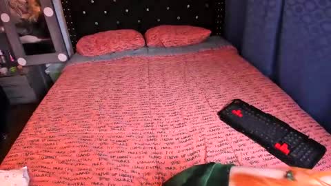 valerie luxe   online show from 02/06/25, 11:43