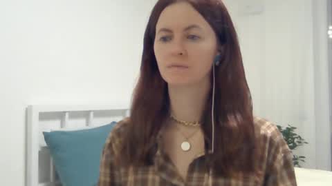 Snapshot of valerie_rose777 chatting on 02/28/25, 07:03 valerie_rose777 online show from 02/28/25, 07:03