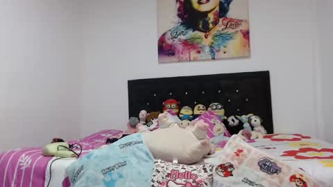 Snapshot of valerie_rousse chatting on 03/05/25, 12:49 valerie_rousse online show from 03/05/25, 12:49