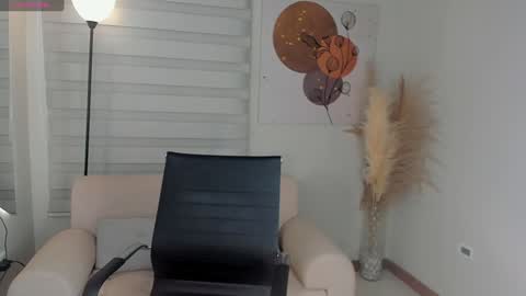  call me Val  online show from 01/15/25, 05:08