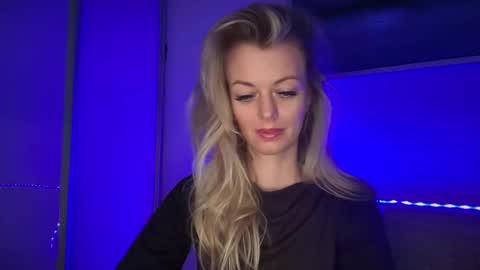 Valerie  online show from 04/28/26, 01:27