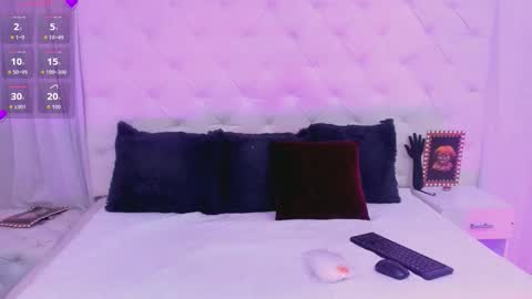 Snapshot of valerik_cano chatting on 10/09/25, 12:03 valeria111111 online show from 10/09/25, 12:03