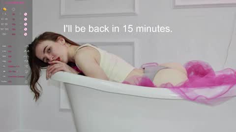 Snapshot of valeritiio chatting on 10/02/25, 03:35 valeritiio online show from 10/02/25, 03:35