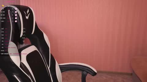 Snapshot of valeritiio chatting on 10/20/25, 03:29 valeritiio online show from 10/20/25, 03:29