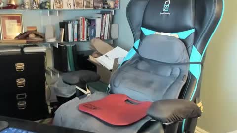 Snapshot of valeriusvitus99 chatting on 12/10/24, 10:37 athletic ass muscles underwear smooth cock online show from 12/10/24, 10:37