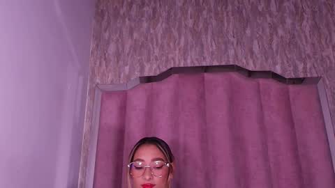 Valeryn online show from 10/11/25, 03:17