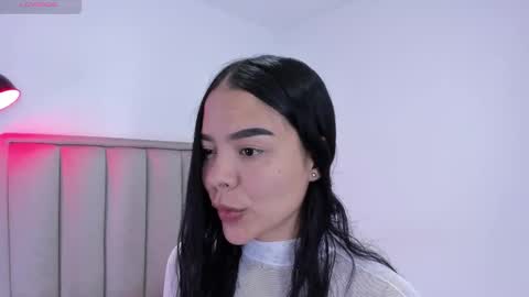 Cris  online show from 11/04/25, 01:48