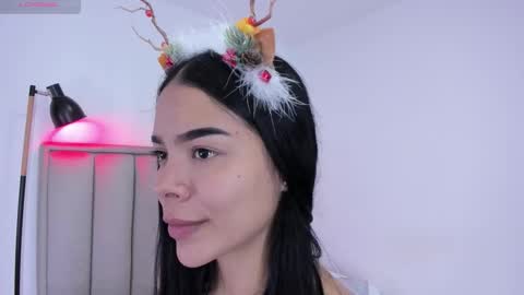 Cris  online show from 11/30/25, 04:11