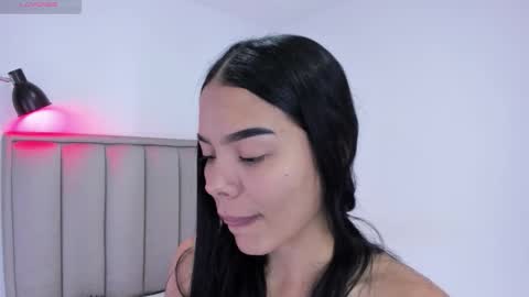 Cris  online show from 12/04/25, 04:48