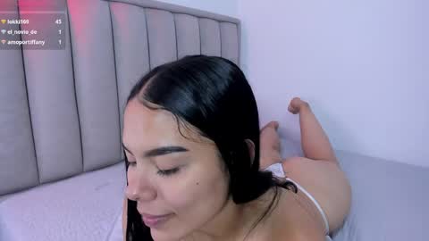 Snapshot of valery__nova chatting on 04/29/26, 05:30 Cris online show from 04/29/26, 05:30