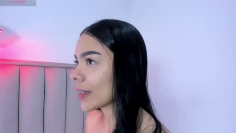 Snapshot of valery__nova chatting on 05/03/26, 12:00 Cris online show from 05/03/26, 12:00