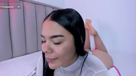 Snapshot of valery__nova chatting on 05/08/26, 02:44 Cris online show from 05/08/26, 02:44