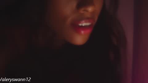 Snapshot of valery_swan1 chatting on 05/22/26, 04:30 Valery swan1 online show from 05/22/26, 04:30