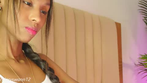 Snapshot of valery_swan1 chatting on 05/31/26, 06:53 Valery swan1 online show from 05/31/26, 06:53