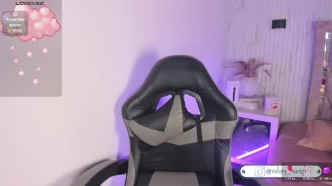 Val online show from 11/04/25, 12:04