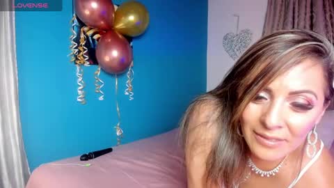 Snapshot of valeryblue chatting on 12/14/24, 02:23 Valery Blue online show from 12/14/24, 02:23