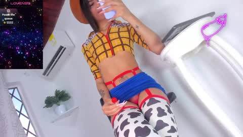 Snapshot of valeryhotsex2 chatting on 03/31/26, 08:53 sussy online show from 03/31/26, 08:53