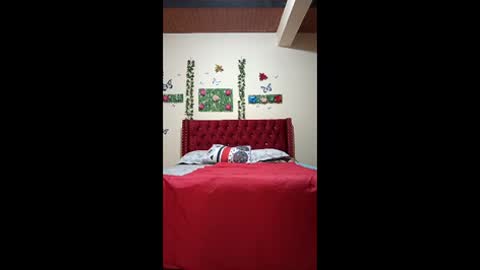 Snapshot of valerylyma77 chatting on 01/14/26, 05:40 valerylyma77 online show from 01/14/26, 05:40