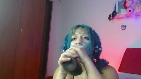 Snapshot of valerysmith18 chatting on 03/08/26, 10:35 zoe online show from 03/08/26, 10:35