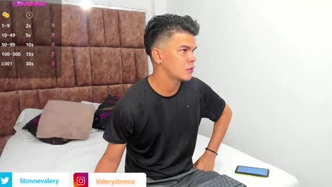 Snapshot of valerystonne_ chatting on 12/22/24, 07:31 Valery Stonne online show from 12/22/24, 07:31