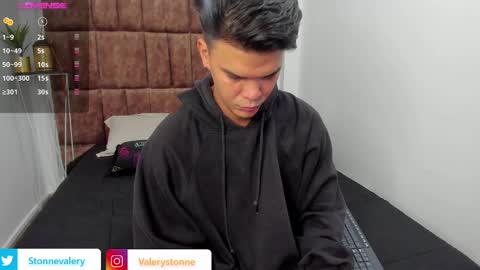 Snapshot of valerystonne_ chatting on 12/26/24, 07:38 Valery Stonne online show from 12/26/24, 07:38