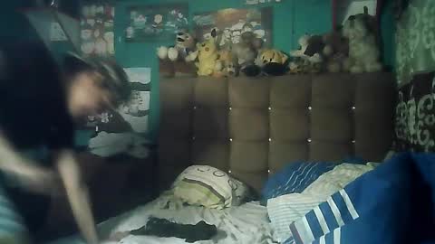 Snapshot of valesh20 chatting on 11/16/25, 11:54 Valesh19 online show from 11/16/25, 11:54