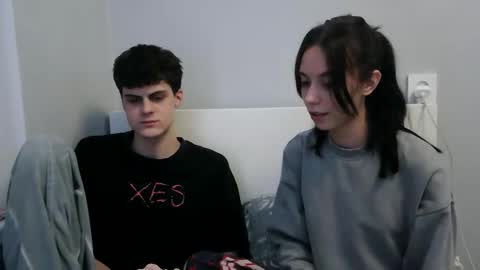 Snapshot of valesios chatting on 11/29/25, 02:42 valesios online show from 11/29/25, 02:42