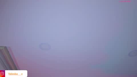 Snapshot of valeska__v chatting on 05/12/26, 08:00 your loveee online show from 05/12/26, 08:00