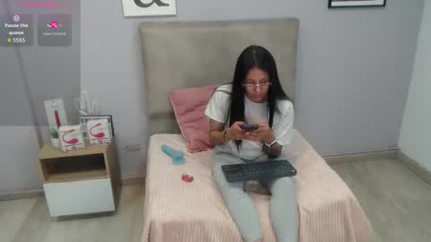 valevicious online show from 11/15/25, 01:51