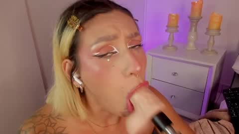 valka_doll online show from 05/19/26, 08:04
