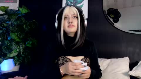  x  online show from 06/11/26, 12:32