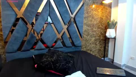 VALKA ROSS online show from 11/29/25, 11:30