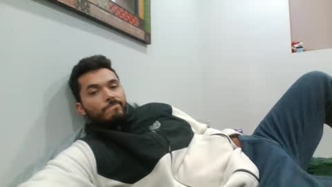 Snapshot of valleyboii69 chatting on 10/25/25, 06:21 valleyboii69 online show from 10/25/25, 06:21