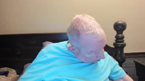 Snapshot of valleylaker chatting on 12/19/24, 11:29 valleylaker online show from 12/19/24, 11:29