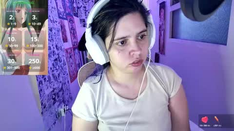 Snapshot of vallolet1_ chatting on 12/20/25, 07:04 Im Violet online show from 12/20/25, 07:04