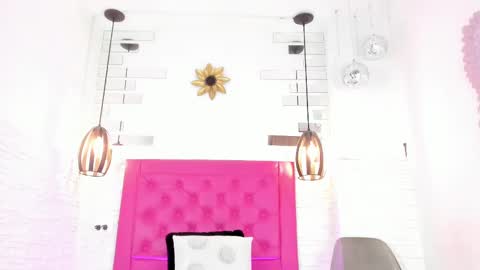 Snapshot of valloletsamar chatting on 03/09/25, 11:03 Vallolet Peach  online show from 03/09/25, 11:03