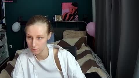 Snapshot of valorant_baby chatting on 05/04/26, 06:37 originally accaunt on cb - valorant girl nude show - only pvt. online show from 05/04/26, 06:37