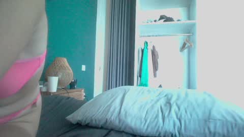 valure_lera online show from 02/11/25, 09:20