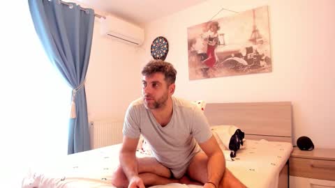 Snapshot of valyvalisimo chatting on 03/03/26, 06:03 valyvalisimo online show from 03/03/26, 06:03