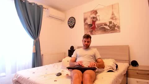 Snapshot of valyvalisimo chatting on 03/04/26, 06:08 valyvalisimo online show from 03/04/26, 06:08