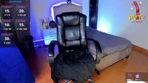 Valeria online show from 02/11/25, 07:27