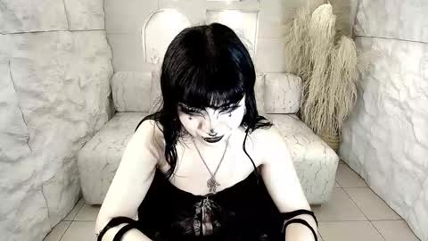 Snapshot of vampkitty_r chatting on 02/11/26, 01:21 vampkitty_r online show from 02/11/26, 01:21
