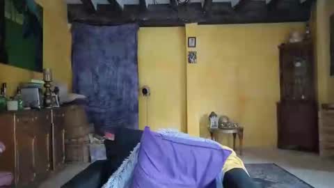 vampwoman online show from 11/05/25, 07:41