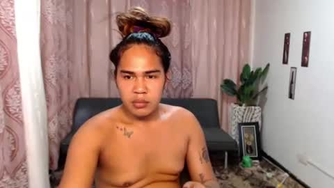 vampy_ebony_laxine online show from 09/25/25, 12:25