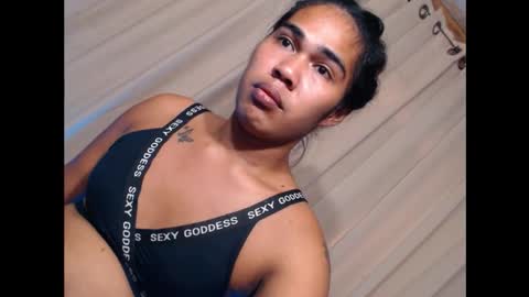 vampy_ebony_laxine online show from 10/20/25, 03:29