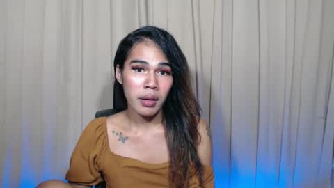 vampy_ebony_laxine online show from 11/24/25, 08:41