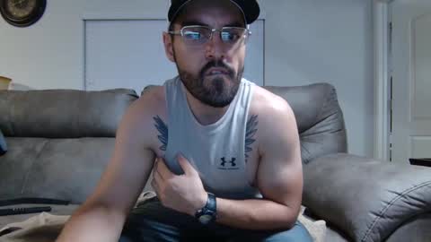 HUNG LATINO 888 bigcock fit athletic latino online show from 04/15/26, 04:19