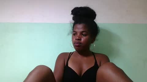 Snapshot of vanafiry chatting on 01/16/25, 05:33 vanafiry online show from 01/16/25, 05:33