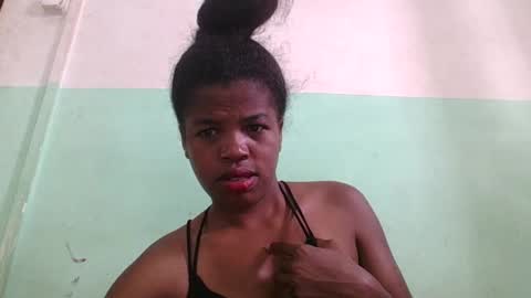 Snapshot of vanafiry chatting on 01/19/25, 04:22 vanafiry online show from 01/19/25, 04:22