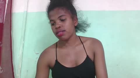 Snapshot of vanafiry chatting on 01/25/25, 02:03 vanafiry online show from 01/25/25, 02:03